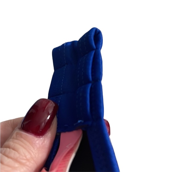 Victoria’s Secret blue bikini top. Size 32DD - Picture 5 of 7